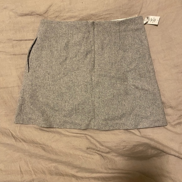 Wilfred Classic Mini Skirt - Picture 2 of 2